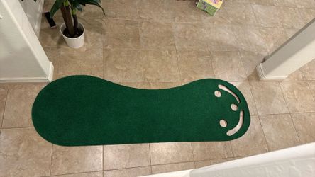 PUTT-A-BOUT Par Three Golf Putting Green Mat, 3’ x 9’, Smiley-Face Putting Mat