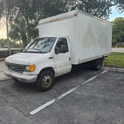 2003 Ford E-350