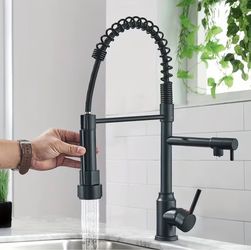 New in box Commercial Kitchen Faucet with Pull Out Sprayer Kitchen Sink Faucet Dual Spout