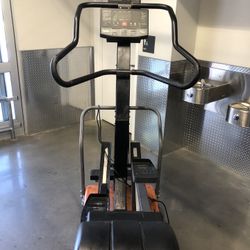 Precor USA Elliptical 