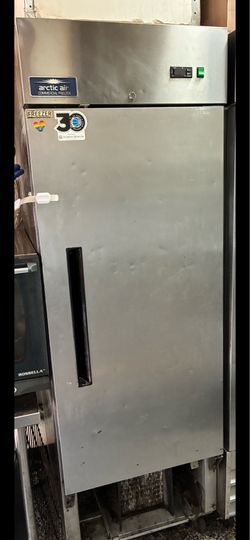 Arctic Air AF23 Commercial Upright Freezer – Needs Compressor Repair