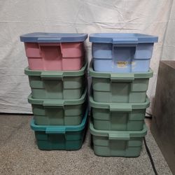 (1) Medium Size Rubbermaid Roughneck Tote Your Choice