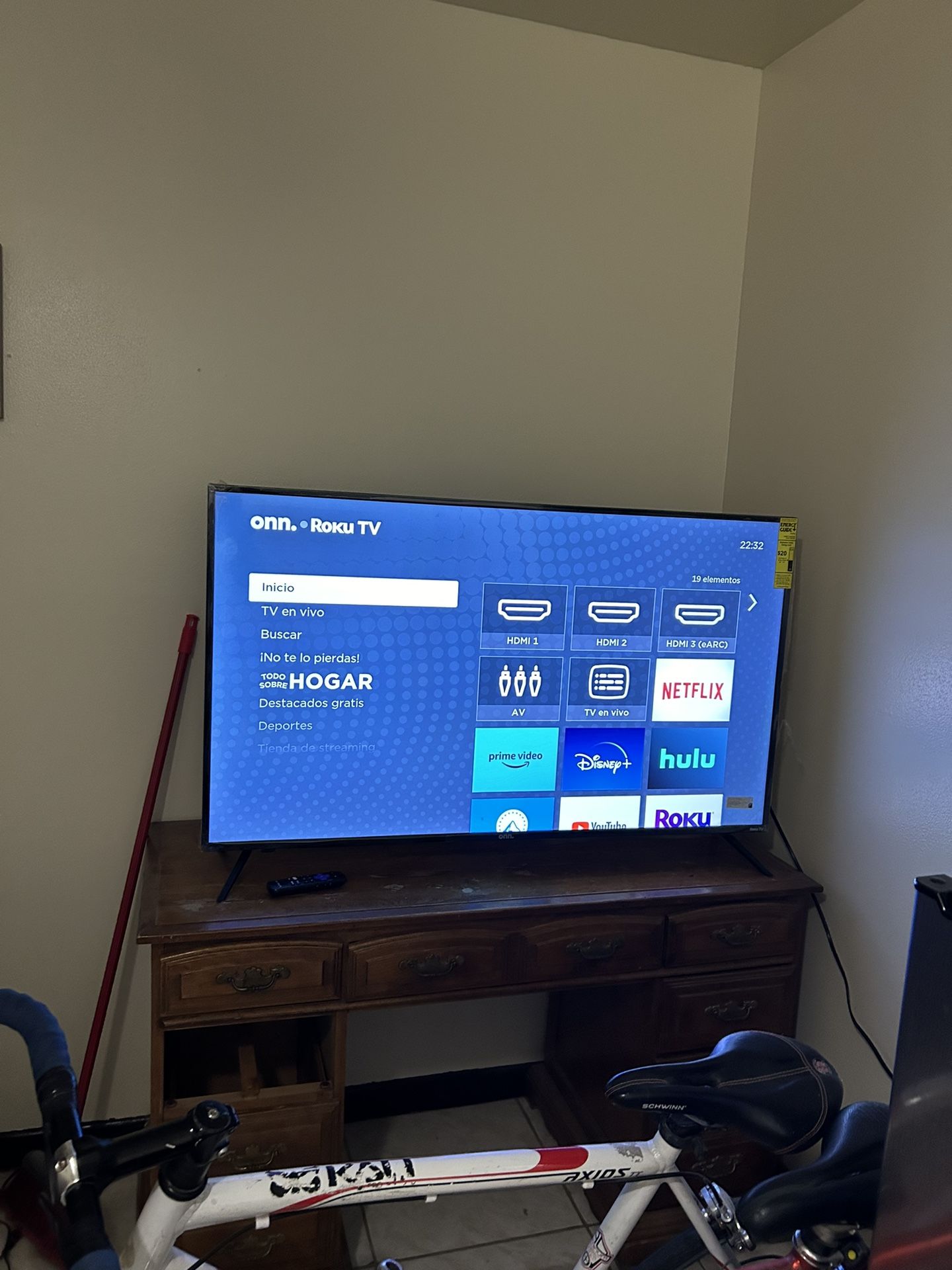 Roku Tv 50”