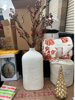 Beautiful Decorative Vase 