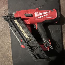 Milwaukee Framing Nailer 