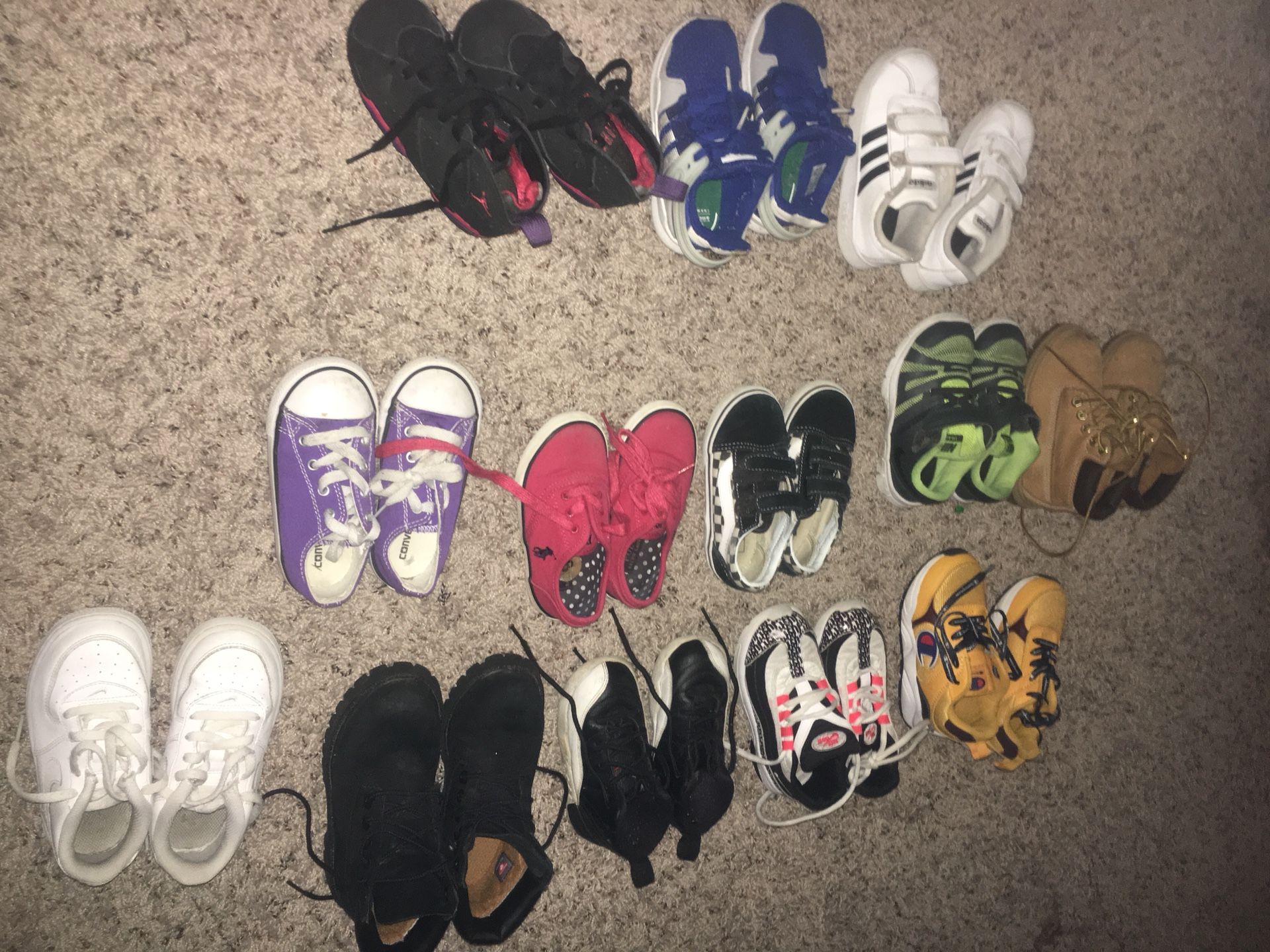 Boy tennis shoes