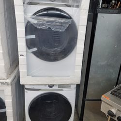 New Samsung 4.5cu Ft Front Load Washer And Stackable Electric 220volt Dryer Set 