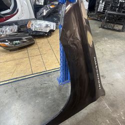 2019 - 2025 chevy silverado   Left fender