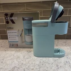 Keurig K-Mini Single-Serve K-Cup Pod Coffee Maker * Oasis*