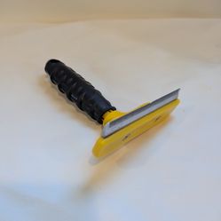 Furminator  undercoat deshedding tool large dog