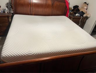Gorgeous King Size Bed Frame - MUST GO!!