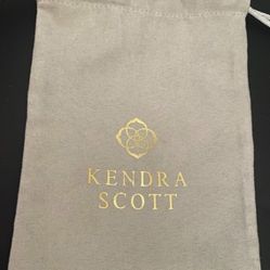 NEW. Kendra Scott Jewelry Bags