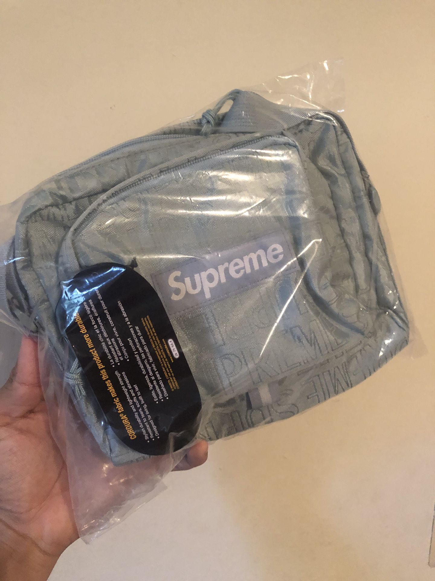 Supreme should bag SS19 “Ice”