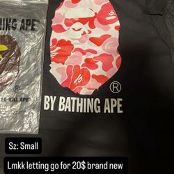 Bape Shirt Size Small Asking 20$