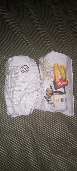 Lot of 2 highly collectable mcdonalds 2026 fifa cup deal