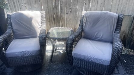 patio chairs & table