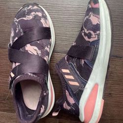 Kids Sneakers, Size 1