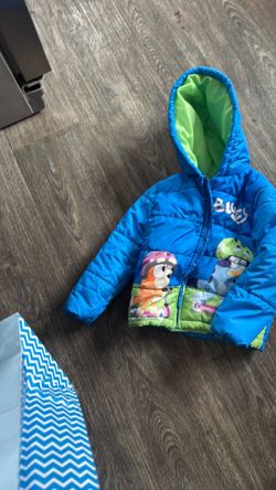 Bluey kids jacket size 4T great condition