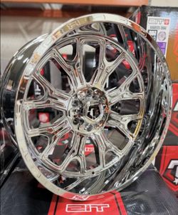 TIS OFF ROOD 560C 18X9/20X9/20X10 /22X12 /24X12/24X14 /26X14- 6 Lugs / 8 Lugs (According to Vehicle). CHECK PRICE