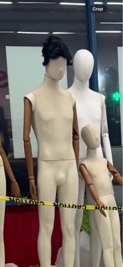 Mannequin’s for Halloween & business.