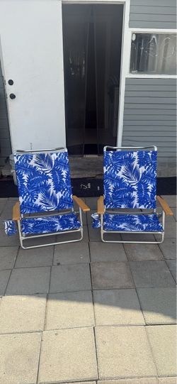 Beach chairs(LIGHTWEIGTH)