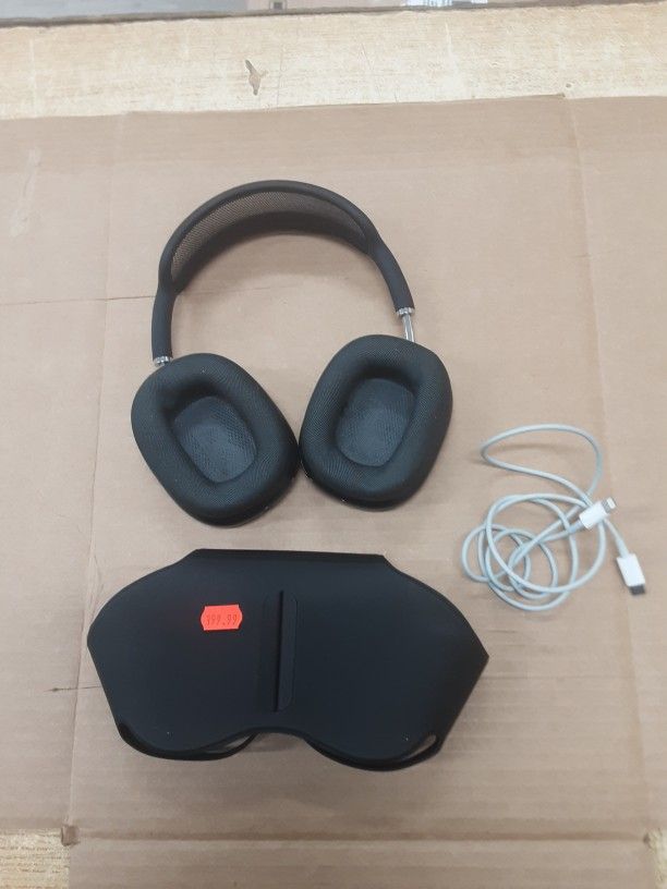 Apple AirPods Max Wireless Over-Ear Headphones, Active Noise Cancelling, Transparency Mode, Personalized Spatial Audio, Dolby Atmos, Bluetooth Headpho