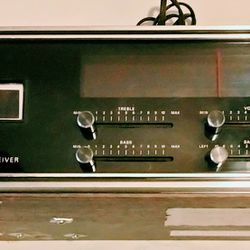 Soundesign/ Model 4454 (am/fm  8track Player/ Cassettes Included)