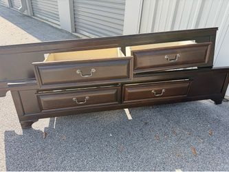 Cherry Queen Bedroom Set – Storage Bed, Dresser