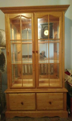 Broyhill Pine Curio Cabinet For Sale In Fullerton Ca Offerup