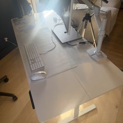 Electric Standing Office With Adjustable Height 