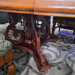 Dinning table with 8 chairs