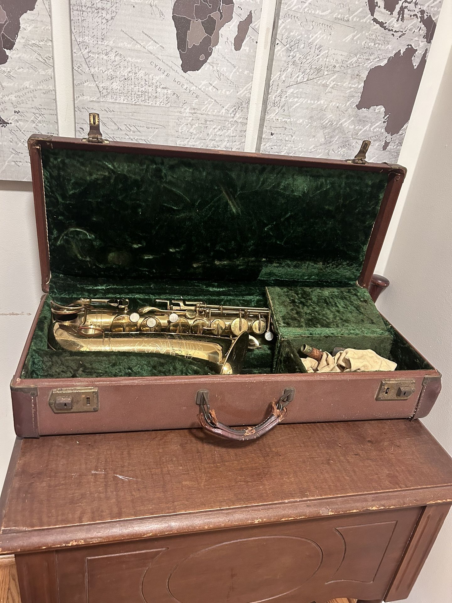 Vintage Elkhart By Buescher Alto Saxophone With No Case See Description