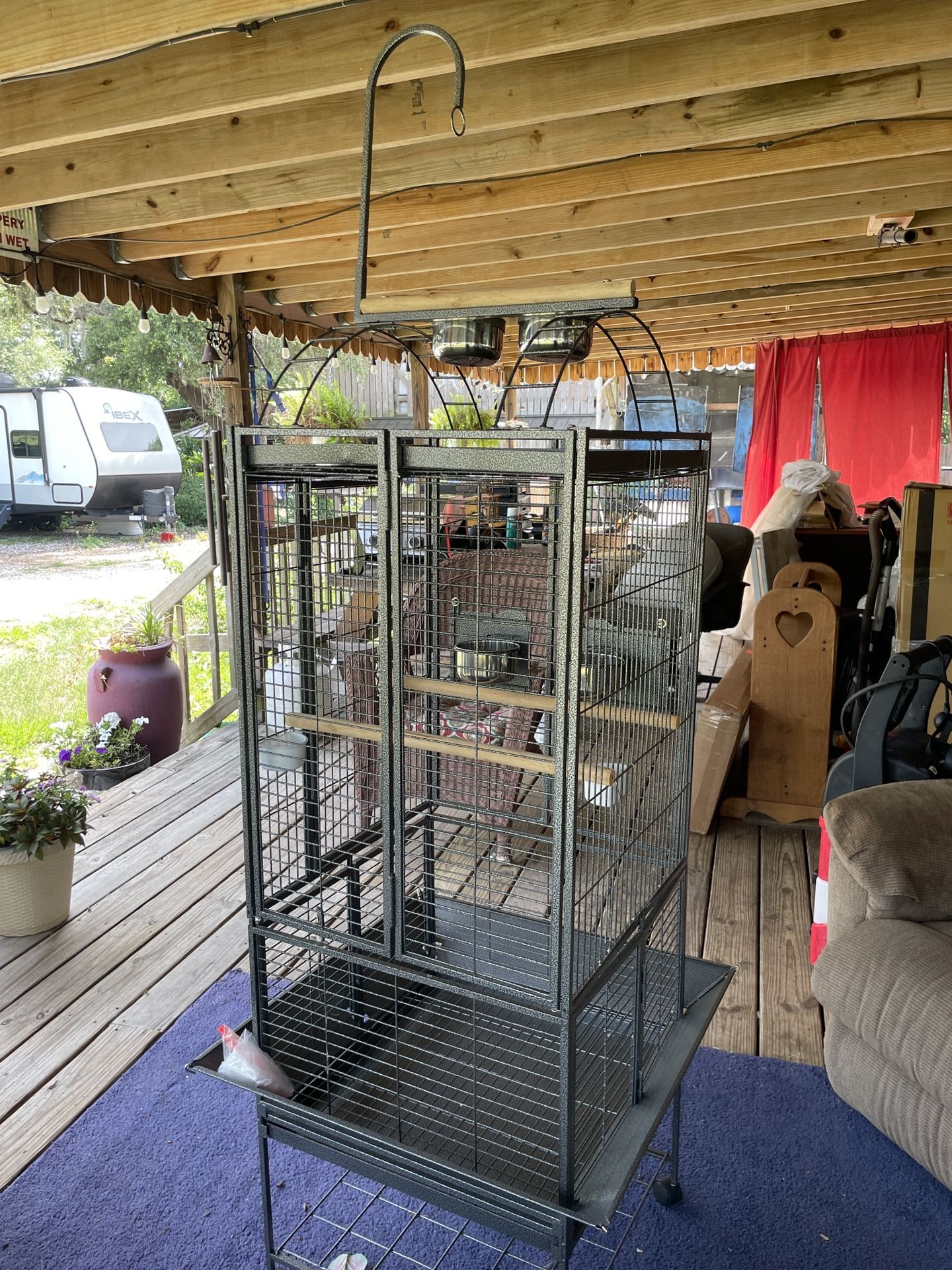Bird Cage - Tall - Budgies/Cockateels/Love Birds/ Conures