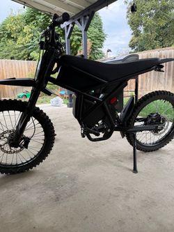 Brand new gt73 (only has 33 miles)