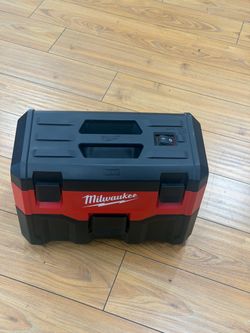 Milwaukee M18 18-Volt 2 Gal. Lithium-Ion Cordless Wet/Dry Vacuum With Battery