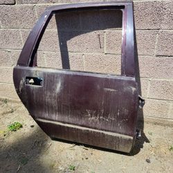 1(contact info removed) 1994 Impala Caprice Ss Right Rear Door Shell NO Dents