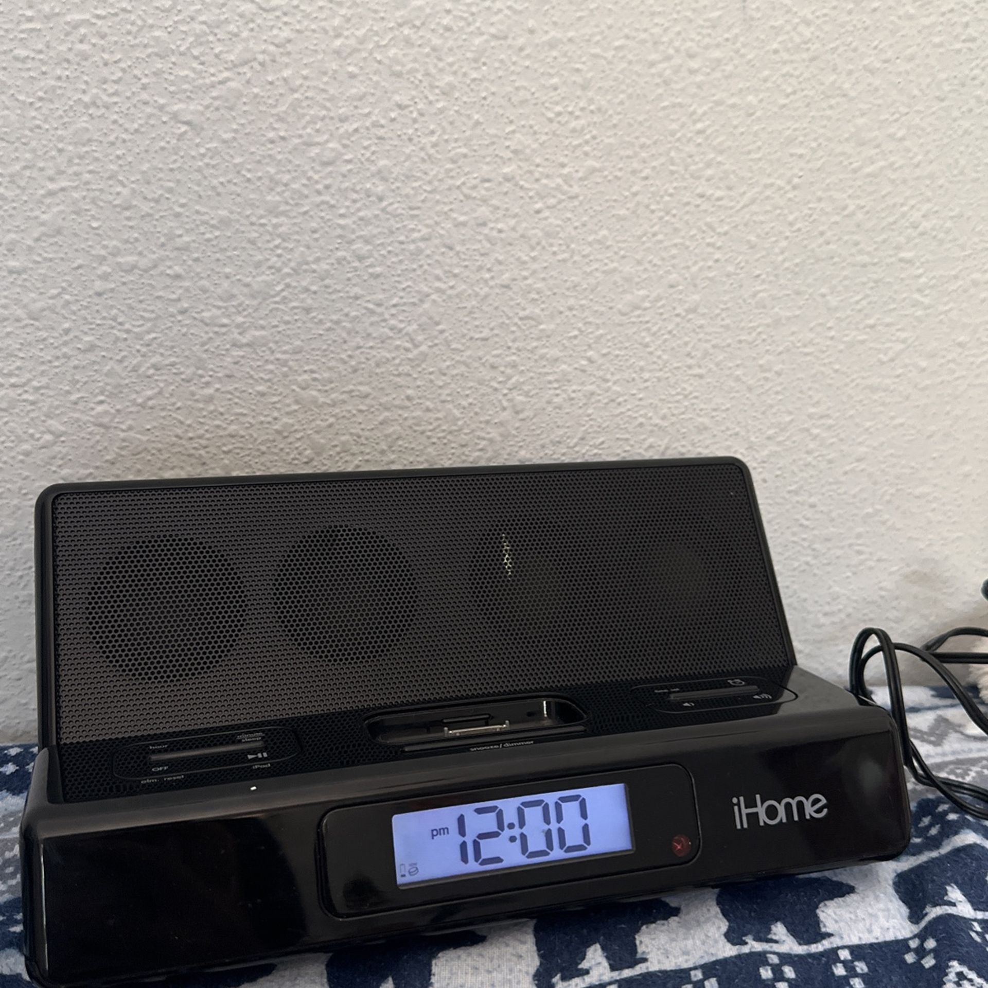 iHOME IH27B Portable Travel Alarm Clock For Apple iPod