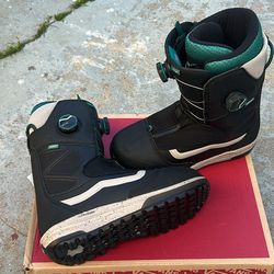 Vans woman Snowboard Boots