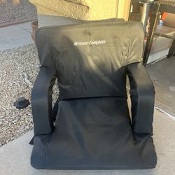 Stadium folding chairs (4 available)