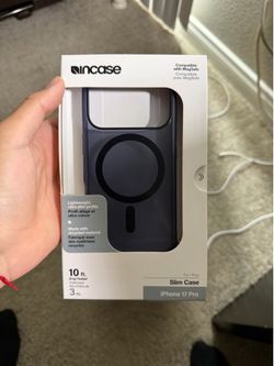 iPhone 17 Pro Slim Incase
