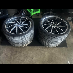 Srt  rims and tires 22 inch