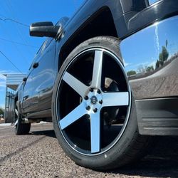 24x10 K9 Rims and Tires 305/35/24