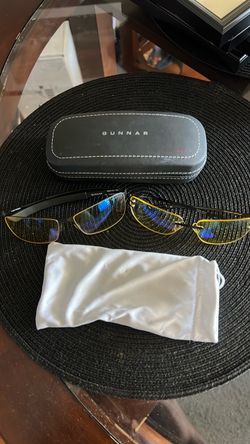 Gunnar optics blue filter glasses x2 and case