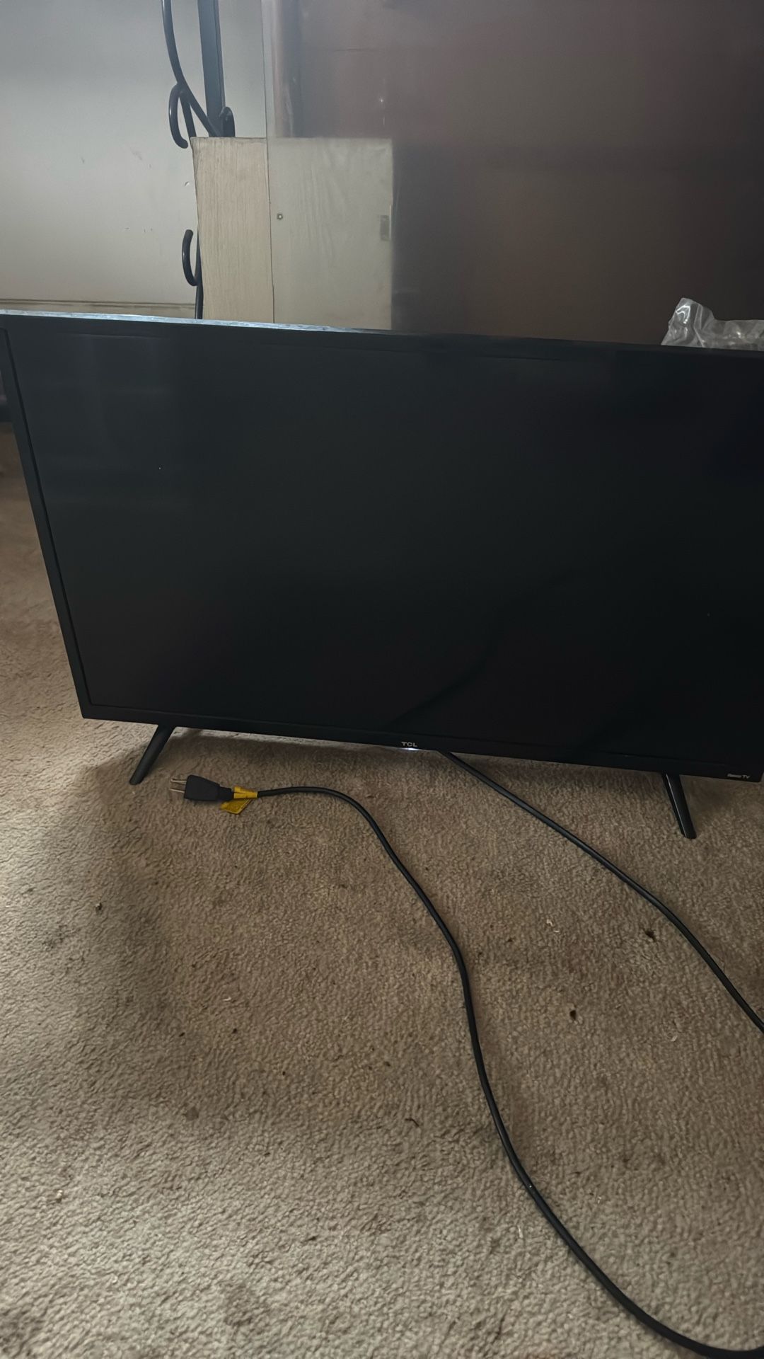 32 Inch Roku Tv Light New With No Remote