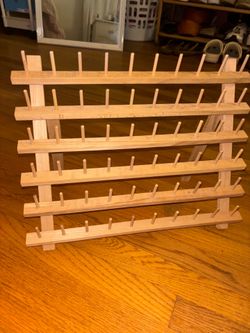 Wooden Thread Hoolder