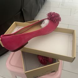 Mickeal kores size 10