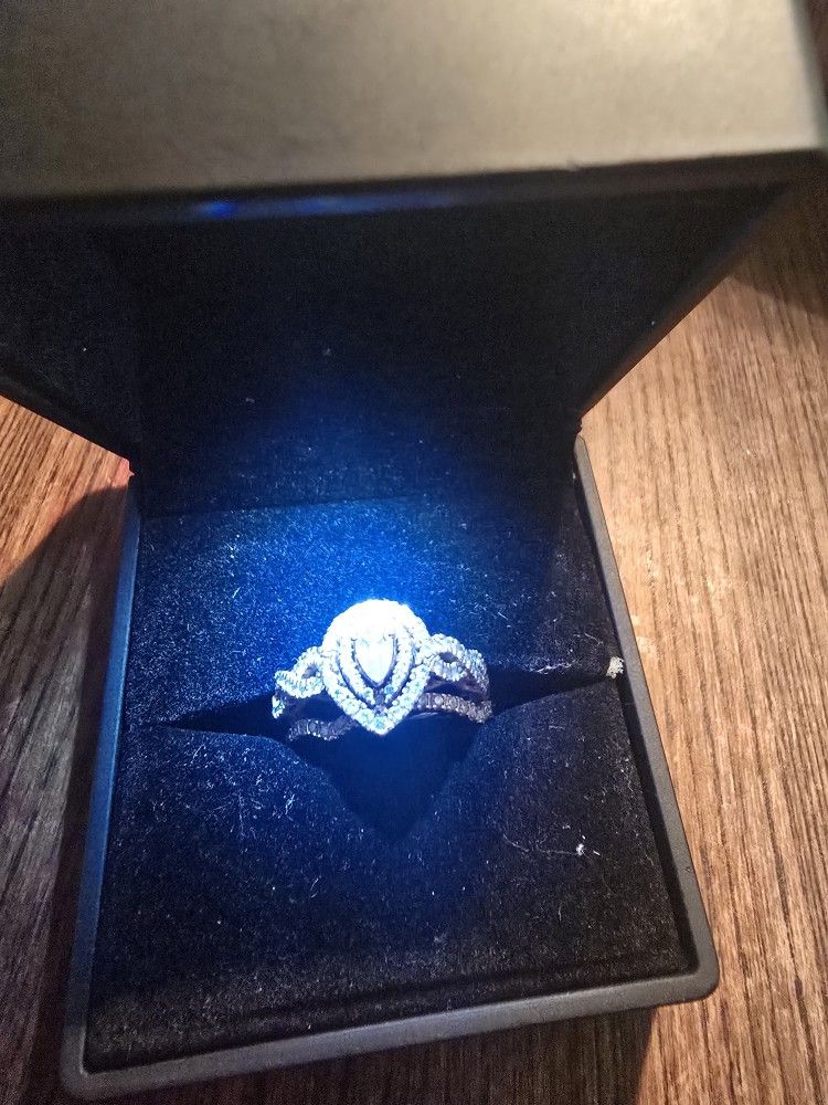 14k Rose Gold Engagement Ring 1CT Diamonds