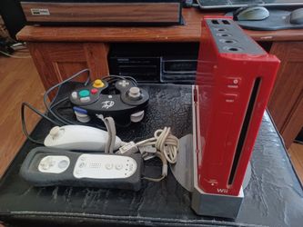 NINTENDO WII SYSTEM WITH GAMECUBE GAMES $600 FINAL PRICE READ DESCRIPTION AND SEE ALL PICTURES