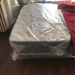 Twin size mattress and box spring 