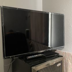 Samsung 32inch LED HDTV ((((NOT A SMART TV